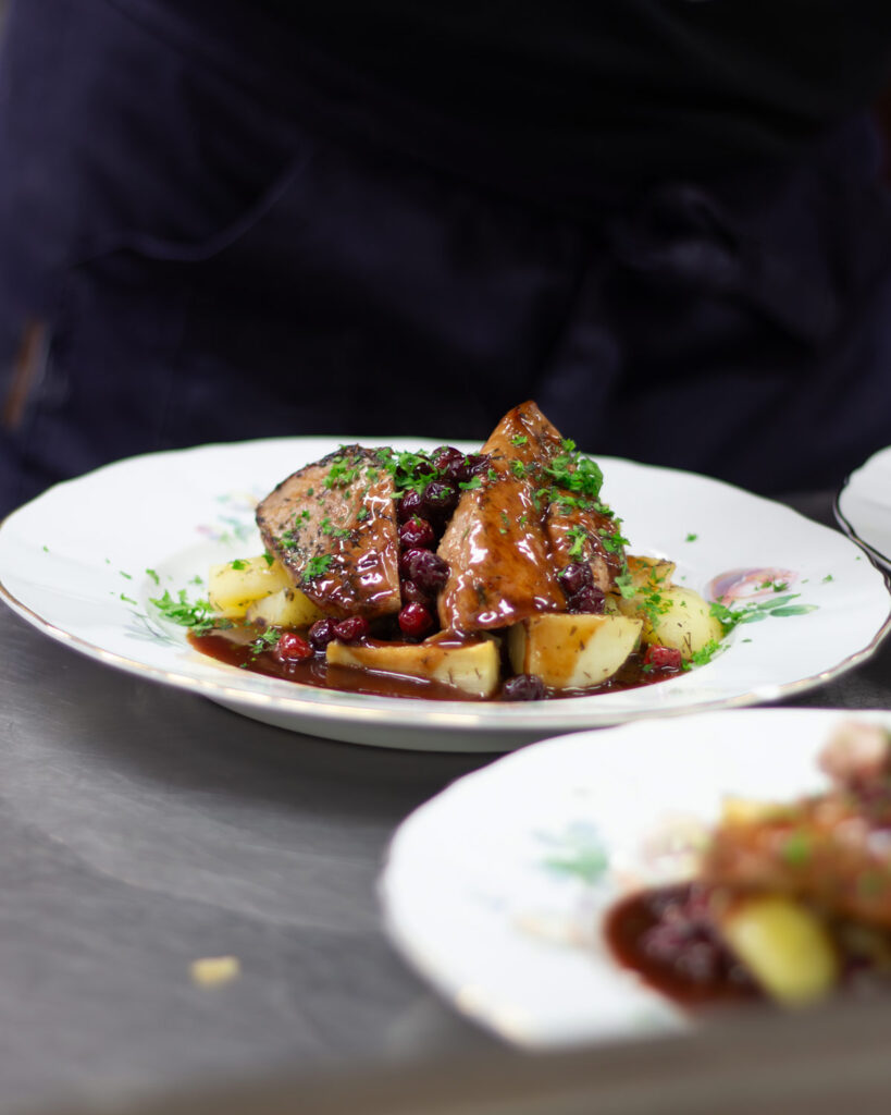 Ravintola Wiurilan Sigrid toimittaa herkulliset ruoat juhliisi Wiurilassa.